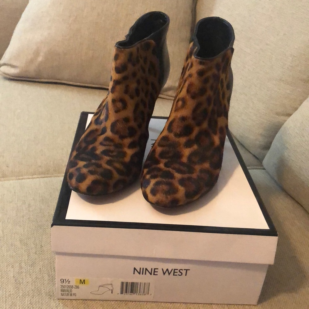 Nine West Cheetah print booties